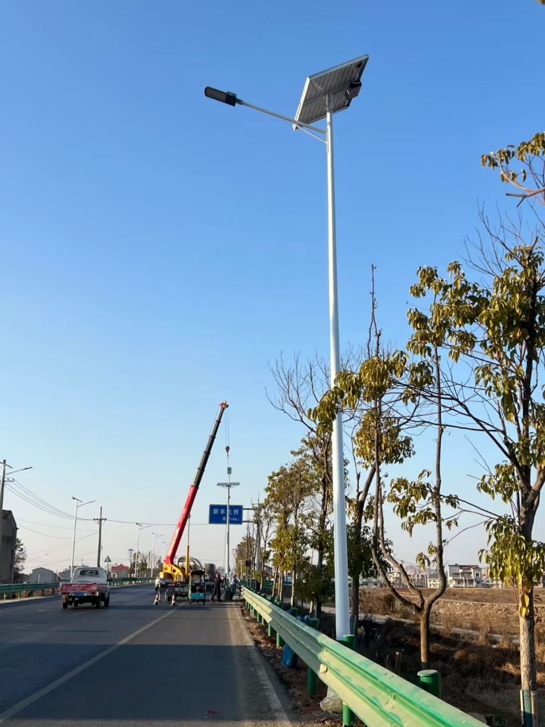 路燈自供能時(shí)代：照亮30年不交電費(fèi)的未來(lái)
