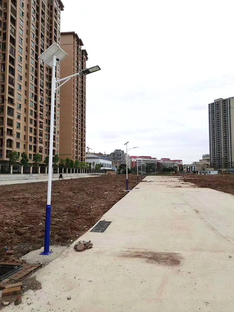 太陽能路燈_呼倫貝爾太陽能路燈_房地產(chǎn)太陽能路燈